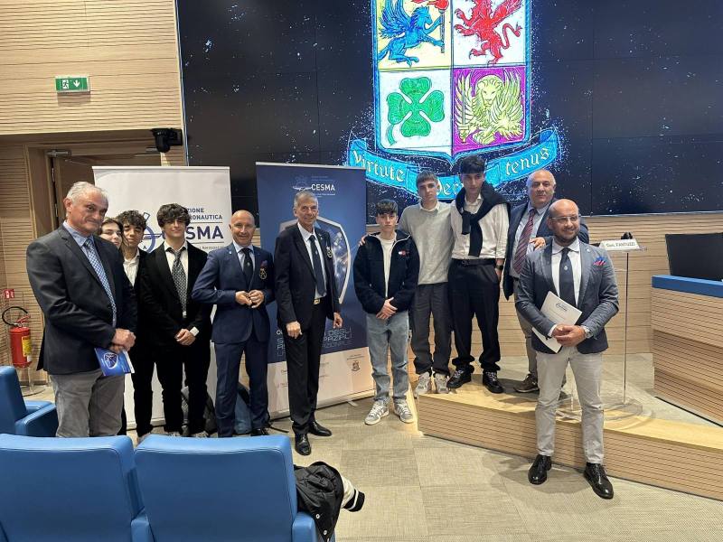 1-Studenti-Mattioli-e-Mattei-con-CESMA