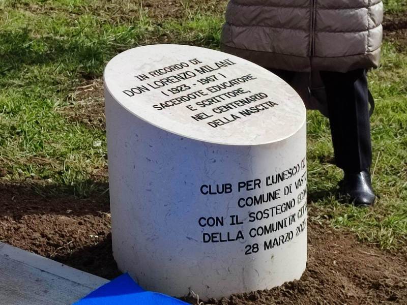 inaugurazione-monumento-don-milani-8