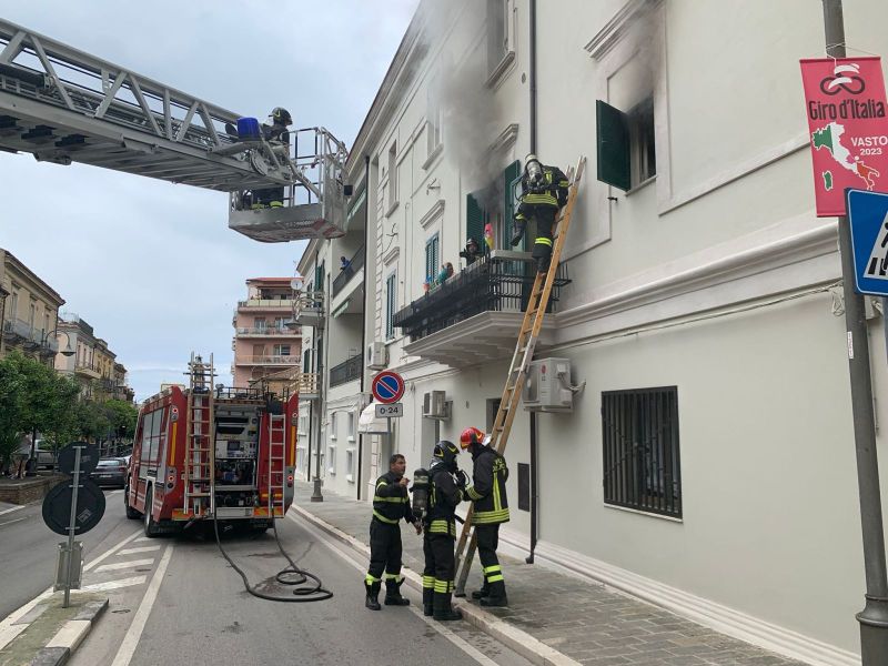 incendio-casa-via-vittorio-veneto
