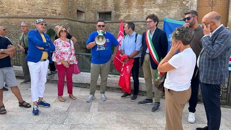 protesta-polizia-penitenziaria-vasto-2