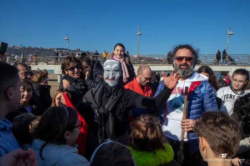 Befana43