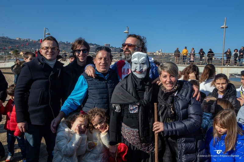 Befana44