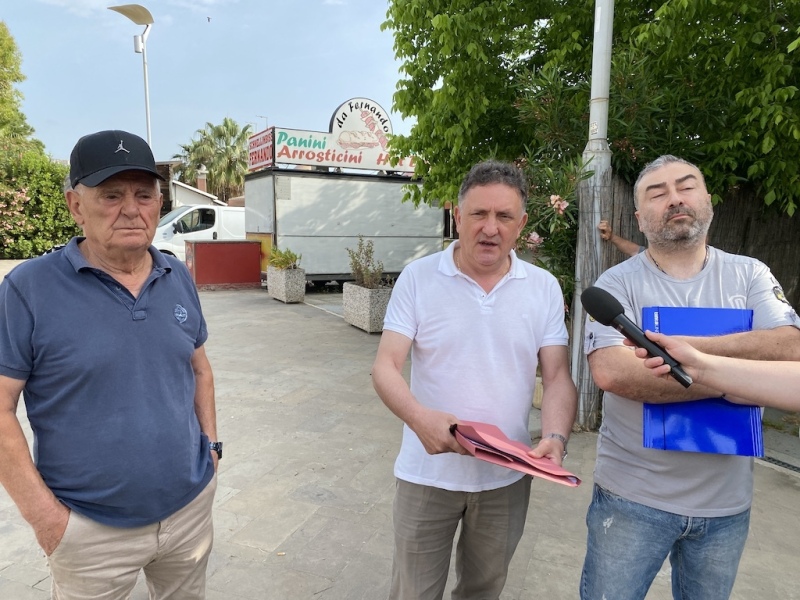 Vasto Marina - La protesta dei commercianti