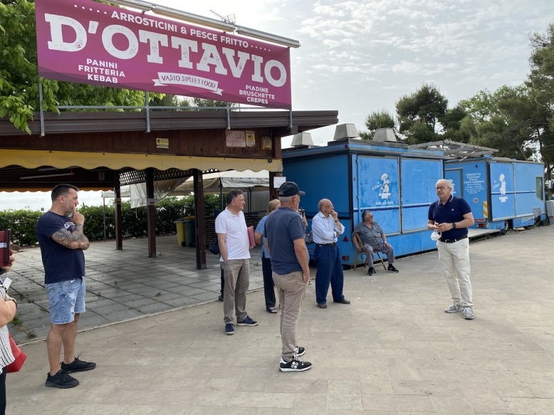 Vasto Marina - La protesta dei commercianti