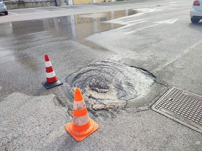 perdita-acqua-piazza-fiume
