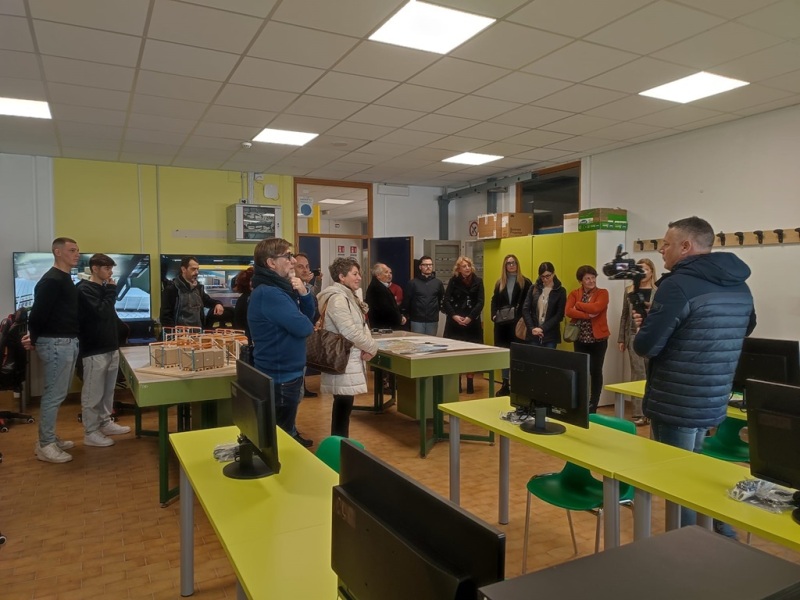 laboratorio-logistica-mattei-9i10