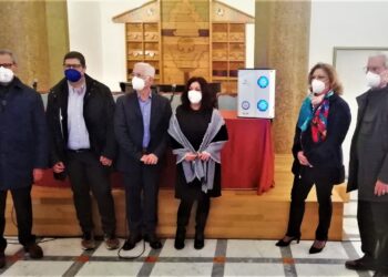L’amministrazione comunale dona sanificatori agli istituti scolastici cittadini