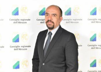 Covid-19, sì ai tamponi in parafarmacia: la Regione approva la mozione di Taglieri