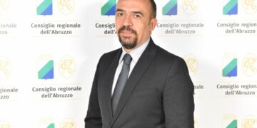 Covid-19, sì ai tamponi in parafarmacia: la Regione approva la mozione di Taglieri