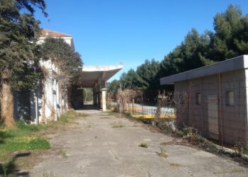 Stazioni abbandonate, dalla storia all’obbrobrio. Fs e Provincia trattano la vendita