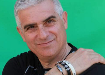 Giuseppe Monopoli, ascesa su Spotify: 100mila visualizzazioni per due brani del cantautore vastese