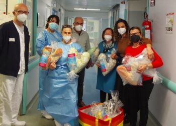 I “cuori-scini” di Gaia Onlus in dono alle pazienti dell’Oncologia di Chieti e Ortona