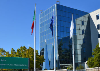 Contratti di espansione e solidarietà per salvare la Pilkington