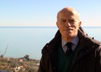 VIDEO – «Variante alla statale 16, raccogliamo firme per dire no al cemento sotto la balconata di Vasto»