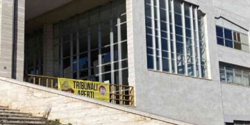 Chiusura tribunali: gli avvocati tornano a scioperare