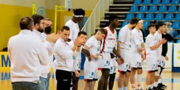 L’Unibasket di scena al Pala Tricalle per la sfida alla Teate