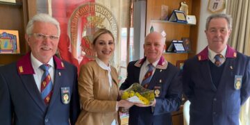 La “mimosa” dell’Anps di Vasto in omaggio a tutte le donne della città