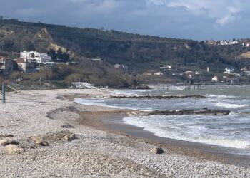 Di Giuseppantonio chiede interventi urgenti contro l’erosione costiera