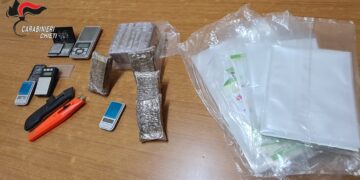 Detenzione e spaccio di stupefacenti: 32enne arrestato in flagranza di reato