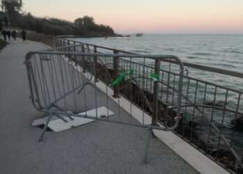 Vasto Marina, il lungomare “friabile” torna a dare segni di cedimento