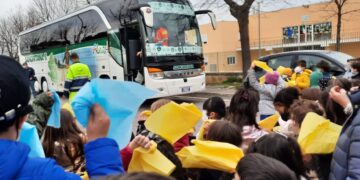 Lanciano, gli studenti della “D’Annunzio” accolgono i profughi ucraini