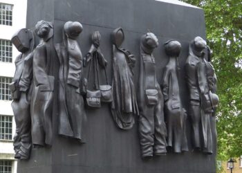 8 marzo: qual è stato e qual è il ruolo della donna nella guerra?