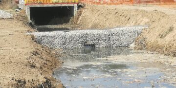 Fosso Marino, Menna: «Stop agli scarichi abusivi. Piazza per eventi, spostiamo i chioschi dei panini»