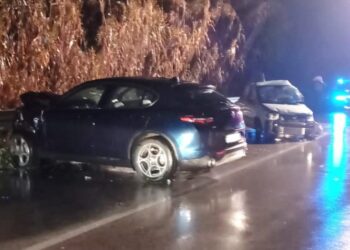 Frontale sulla statale, 21enne residente a Vasto ricoverato a Pescara