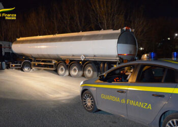 “Oro nero”: maxi-truffa sui carburanti scoperta dalla guardia di finanza di Pescara