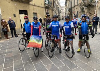 Un messaggio di speranza e solidarietà: a Vasto la torcia della pace della polizia penitenziaria