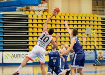 Chieti è ancora amara: il Magic travolge l’Unibasket 84 a 60