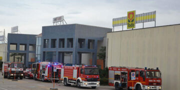 Il centro commerciale “Insieme” riapre dopo tre mesi dall’incendio