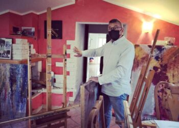 “Città sepolte”: la prima mostra di Egidio Scardapane è un invito a proteggere l’ambiente