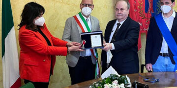 La “Chiave di Scerni” consegnata a Ugo Umile