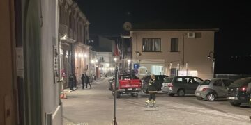 Assalto al bancomat, i ladri fanno saltare lo sportello automatico della Bper. Bottino: 40mila euro