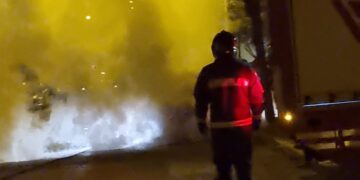 A San Salvo auto a fuoco nella notte: distrutta una vettura, danneggiata un’altra
