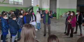 Alunni della scuola primaria alla scoperta del carciofo mazzaferrata di Cupello