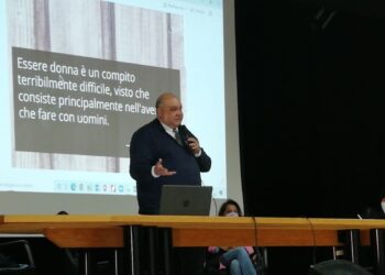«Lottate per il vostro futuro e difendete sempre la verità»: l’avvocato Gentile ospite degli studenti del Liceo Classico