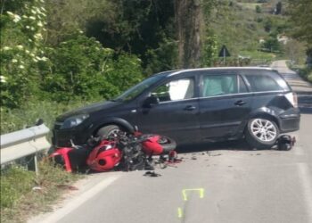 Un ferito in uno scontro auto-moto sulla provinciale 16 Ripa Teatina-Tollo