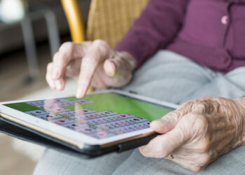 “Nonno collegati e raccontami la tua storia”, a Fossacesia un nuovo progetto di educazione digitale