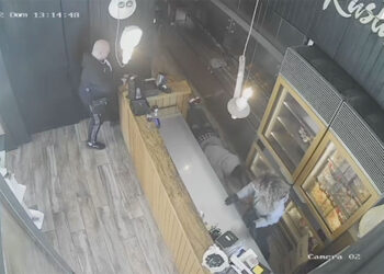 Sparatoria in un locale di piazza Salotto a Pescara, un ferito