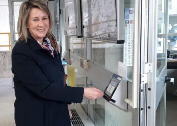 Tina Tenaglia in pensione dopo 40 anni di lavoro