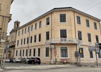 Ztl, i commercianti spingono per una decisione celere: «Eliminare chiusura pomeridiana nel quartiere Borgo»