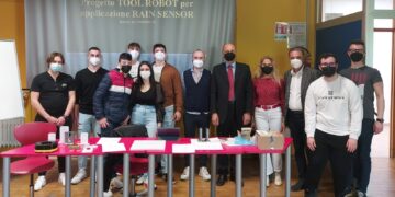 Automotive, gli studenti del “Mattei” presentano il progetto “Tool Robot” in collaborazione con la Acmei