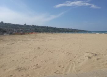 Jova beach party, a Vasto Marina non ci sarà chiusura totale: al mare con bus, bici e moto