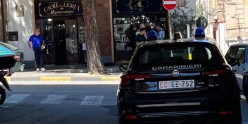 Rapina a mano armata alla gioielleria Marinucci, picchiati i proprietari