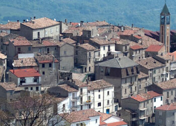 L’Altra Italia e lo strano caso dei candidati “in trasferta” nei piccoli Comuni, «Così evitiamo che governino sempre le stesse famiglie»