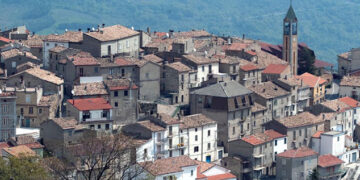 L’Altra Italia e lo strano caso dei candidati “in trasferta” nei piccoli Comuni, «Così evitiamo che governino sempre le stesse famiglie»