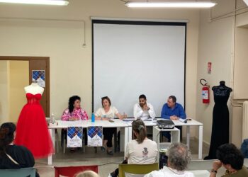 Il mondo della moda affascina: già decine di iscrizioni ai corsi gratuiti di sartoria