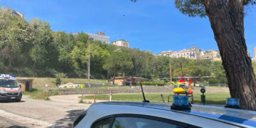 Caduta da un capannone a San Salvo, 29enne soccorso in eliambulanza